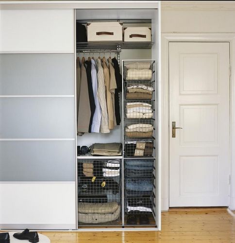 Гардеробный шкаф: фото систем, металлические лучше, гостиная современная, комната с одеждой и комод белый