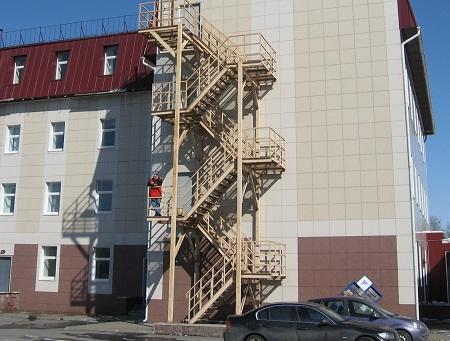ГОСТ пожарные лестницы: 53254 2009 металлические длиной 13 метров, требования и охрана, стационарные на зданиях