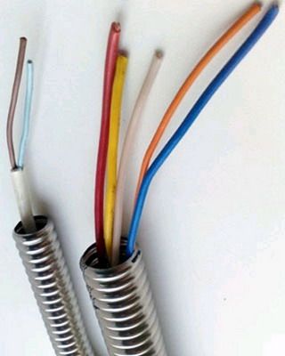 Способы прокладки электрического кабеля в помещениях: в гофре, каналах, коробах и кембриках