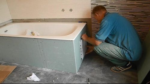 Влагостойкий гипсокартон: в ванной под плитку, какой лучше использовать, стены комнаты, водостойкий потолочный ГКЛ