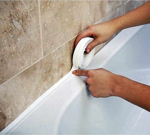 Бордюрная лента для ванны: самоклеящийся для ванной уголок, как приклеить силиконовую наклейку, видео и фото