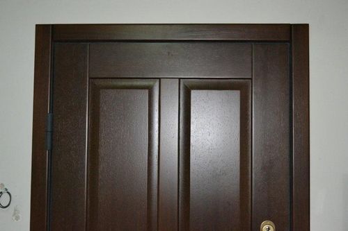 Доборы на входные двери: отделка дверного проема наличниками, установка и подборка коробки, видео как закрепить