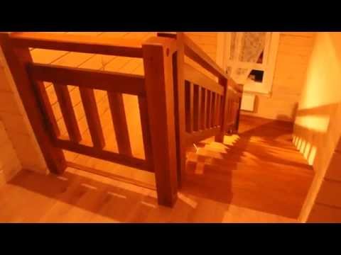 Как сделать лестницу на деревянных косоурах своими руками: видео монтажа, фото косуров из дерева