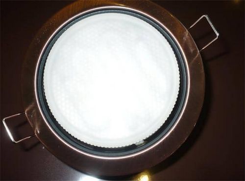 Лампочки для натяжного потолка, характеристика светодиодных ламп, как продумать расположение встроенных лампочек, подробнее на фото и видео