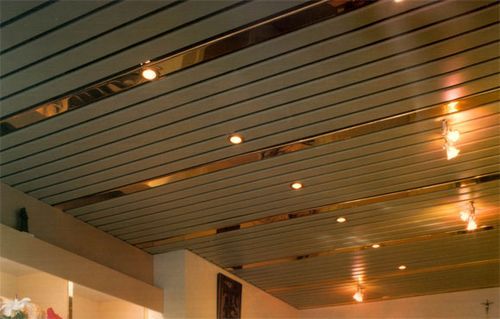 Металлический подвесной потолок - технические особенности, какой выбрать: кассетный, панельный или реечный, смотрите фотографии и видео