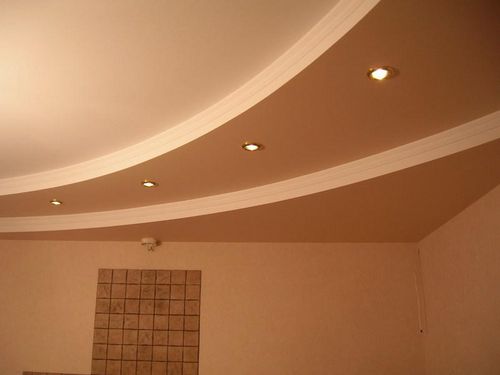 Многоуровневые потолки: фото ремонта, интерьер с белым, идеи как сделать своими руками, план разноуровневых, монтаж трехуровневых