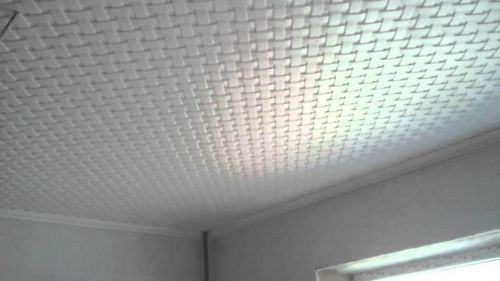 Потолок из плиток пенопласта: фото и дизайн, пенопластовые плиты, видео с отделкой, как клеить пенополистирол