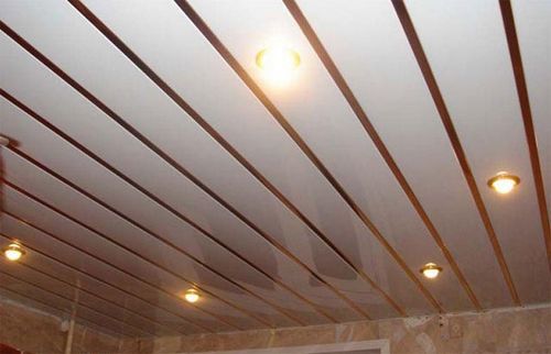 Реечный потолок Албес: характеристики и монтаж подвесной конструкции