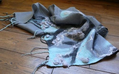Валяние шарфа: из шерсти мокрым, видео мастер класса палантинов, на шелке с воланами, раскладка капустой, с одуванчиками