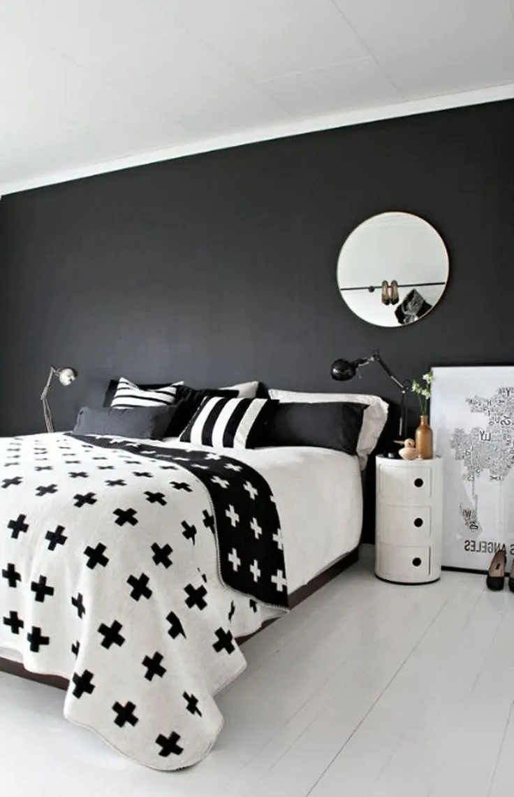 Стильная спальня в черно-белых тонах