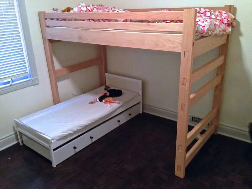 детская кровать-чердак из дерева