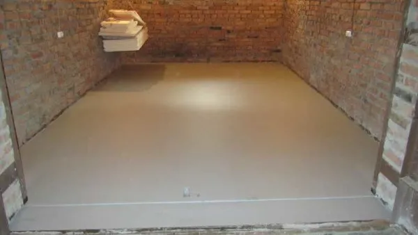 По бетонному полу можно укладывать затем финишное покрытие