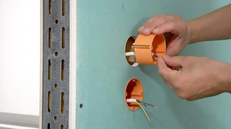 Как делать электропроводку под обшивкой из гипсокартона