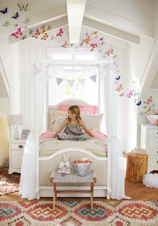 Бабочки на стене: фото оригинальной идеи украшения детской комнаты