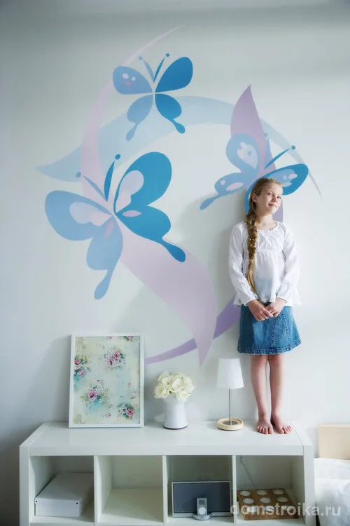 Маленькие художники могут самостоятельно украсить стену своей комнаты