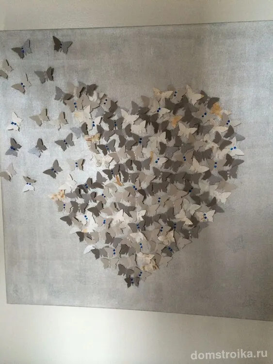Красивая картина низ бабочек в пастельных тонах