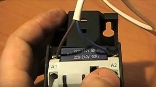 Схемы подключения магнитного пускателя на 220 В и 380 В + как подключить контактор своими руками