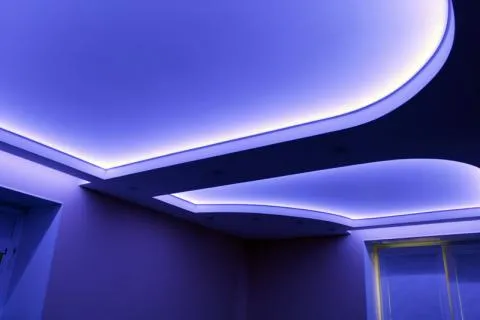 потолок из гипсокартона с скрытой подсветкой