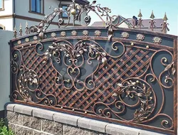 Кованый забор с художественной ковкой КЗ-142