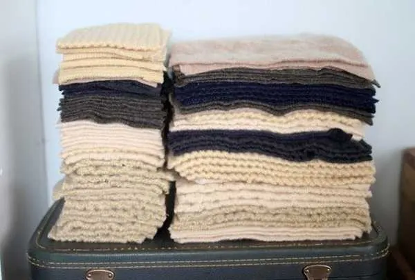Одеяло в технике вязаный пэчворк или вторая жизнь старых свитеров